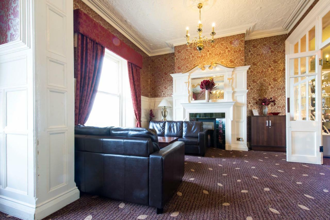 Queens Hotel Лландидно Экстерьер фото